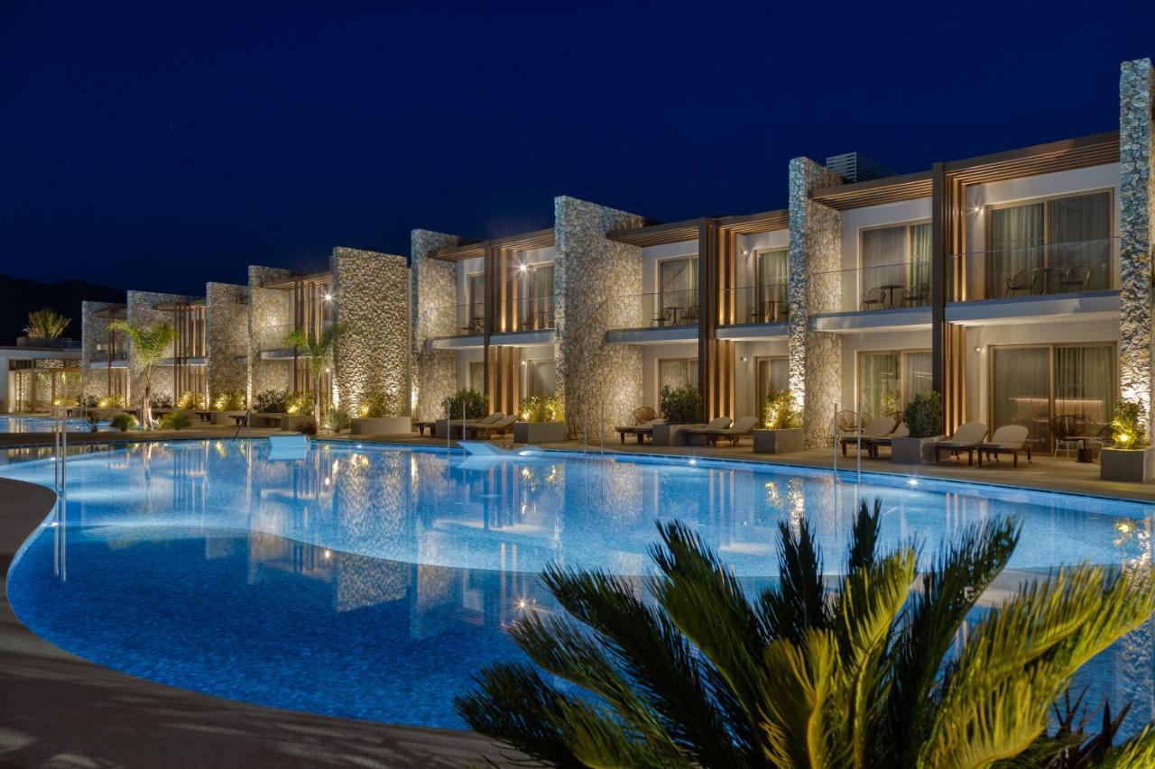 Utopia Blu Hotel ตีกากี ภายนอก รูปภาพ