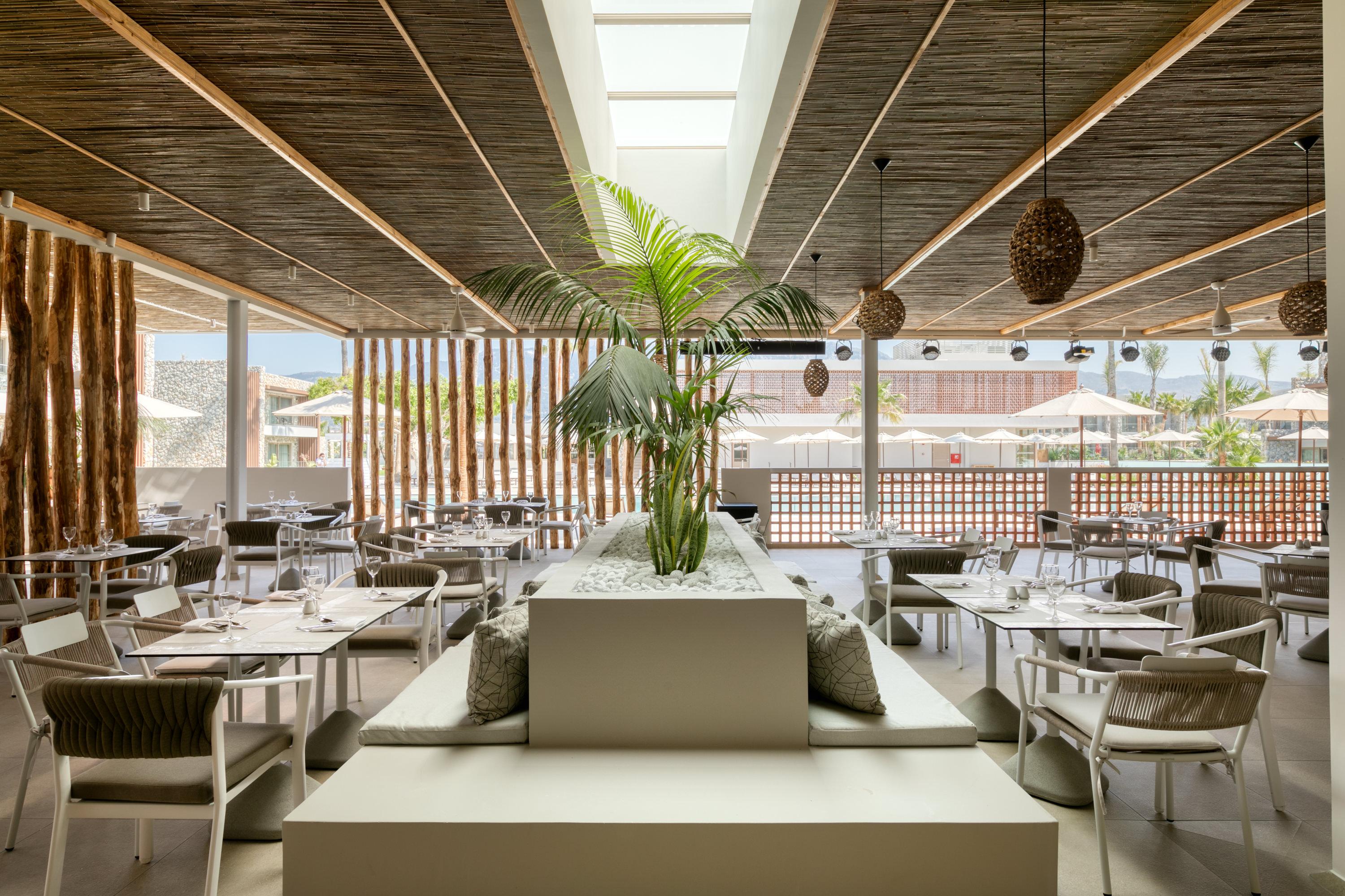 Utopia Blu Hotel ตีกากี ภายนอก รูปภาพ