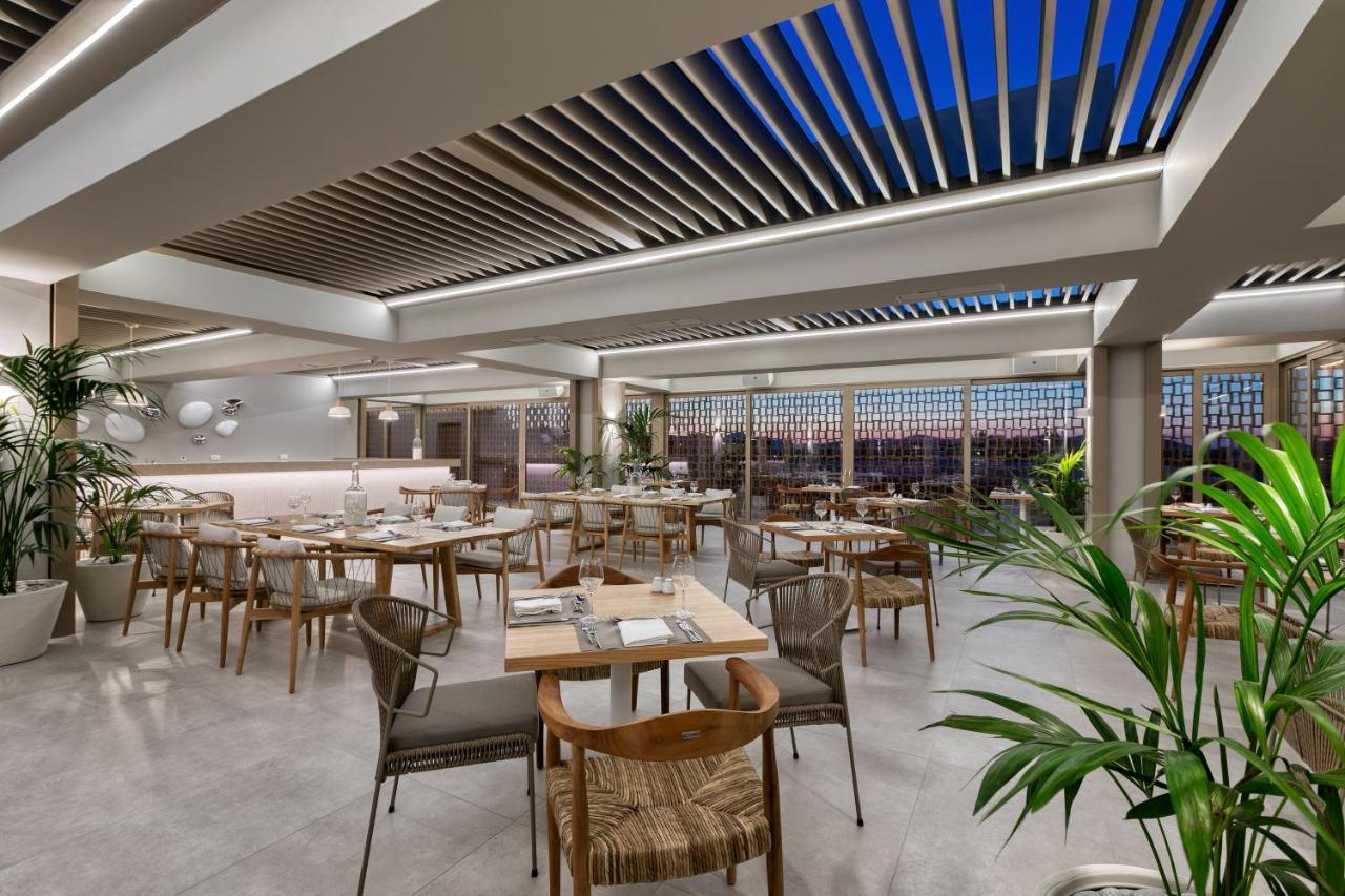 Utopia Blu Hotel ตีกากี ภายนอก รูปภาพ